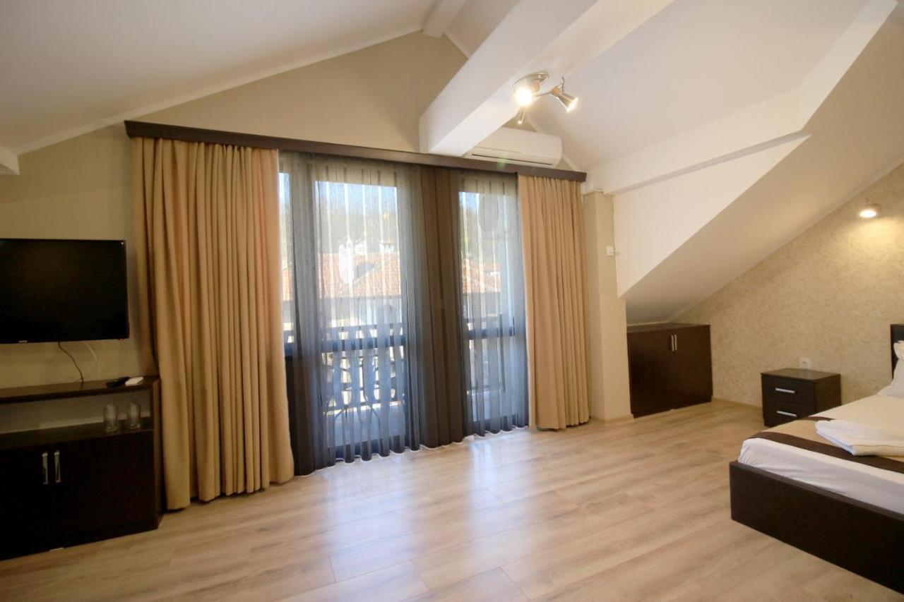 Къща За Гости Тони Zlatograd Exteriér fotografie